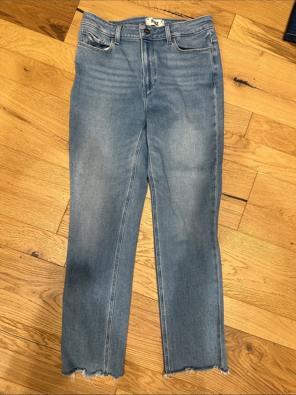 PAIGE Cindy Cropped Ankle Jeans in Light Blue Wash